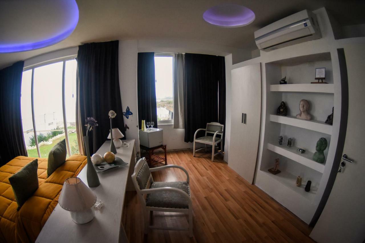 Punta Encanto Posada Boutique Hotell Miramar  Exteriör bild